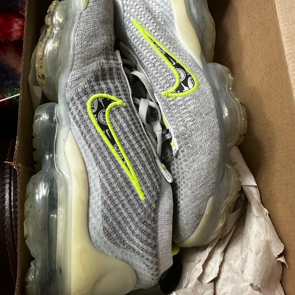 Nike Kids Vapormax 2023 Sneakers Gray and Neon Yellow